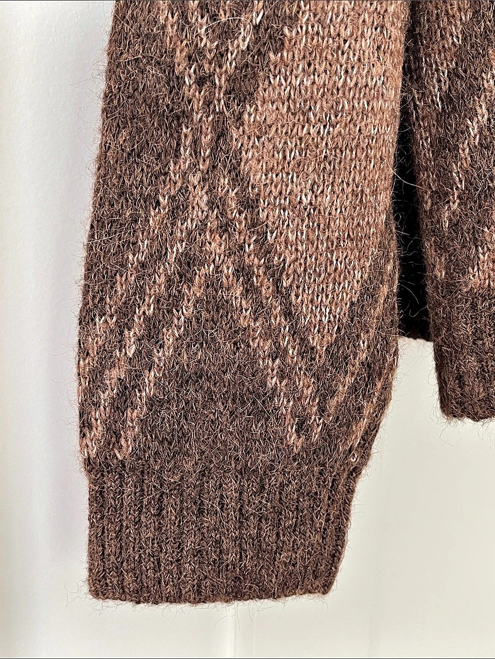 Gap Geometric Cardigan Brown Large NWT - Picture 6 of 7